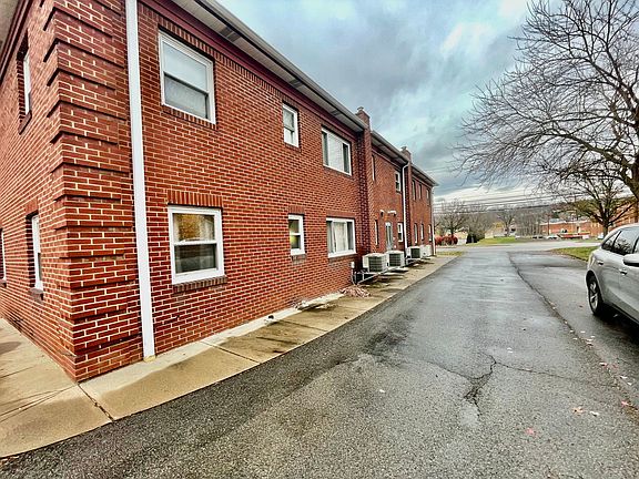 3rd image of 111 W Steuben St APT 4
