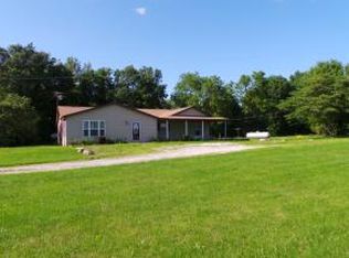 21244 N 400th St, Kansas, IL 61933