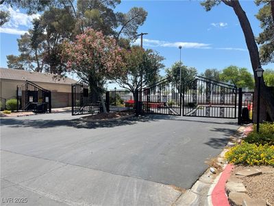 1667 Marion Bennet Dr, Las Vegas, NV, 89106