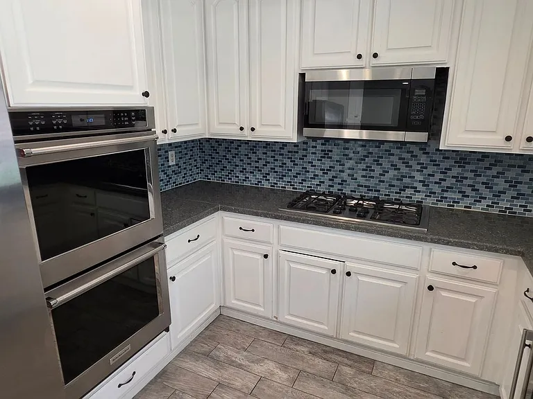 1524 Whitsett Dr — Photo 18
