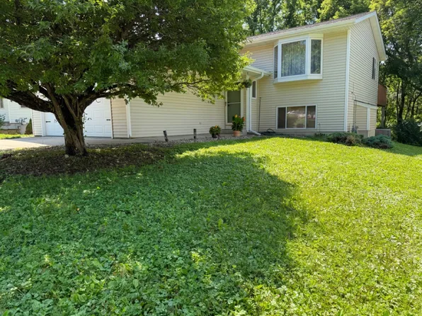 3814 Strathmore Ln SE, Rochester, MN 55904