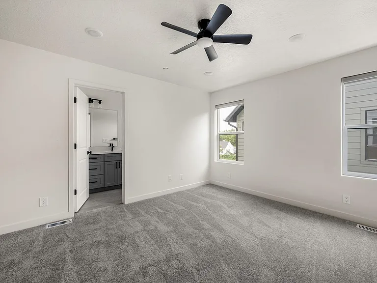 4437 S Garden Dr — Photo 26