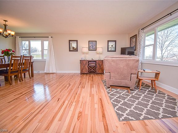 5th image of 4628 Wolff Dr