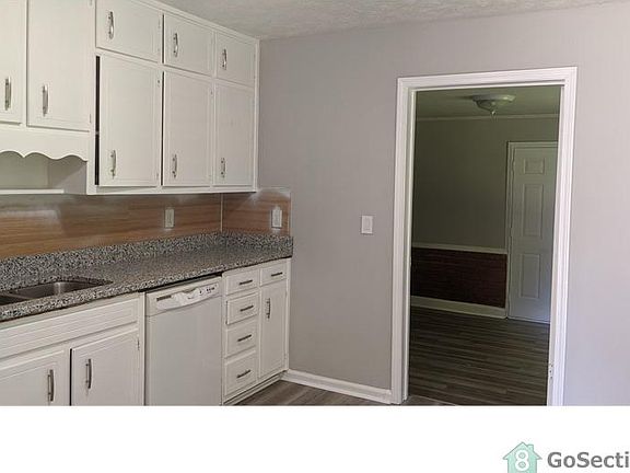 4th image of 373 Haymarket Ln
