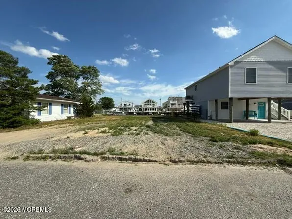 33 W Dory Drive, Little Egg Harbor, NJ 08087