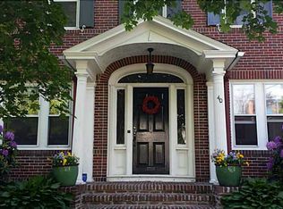 40 Roslyn Ave, PROVIDENCE, RI 02908
