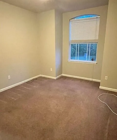 5456 Hampton Hill Cir — Photo 9