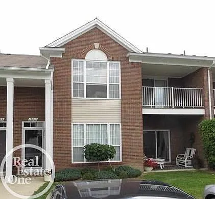 16331 Grandview Dr photo 1