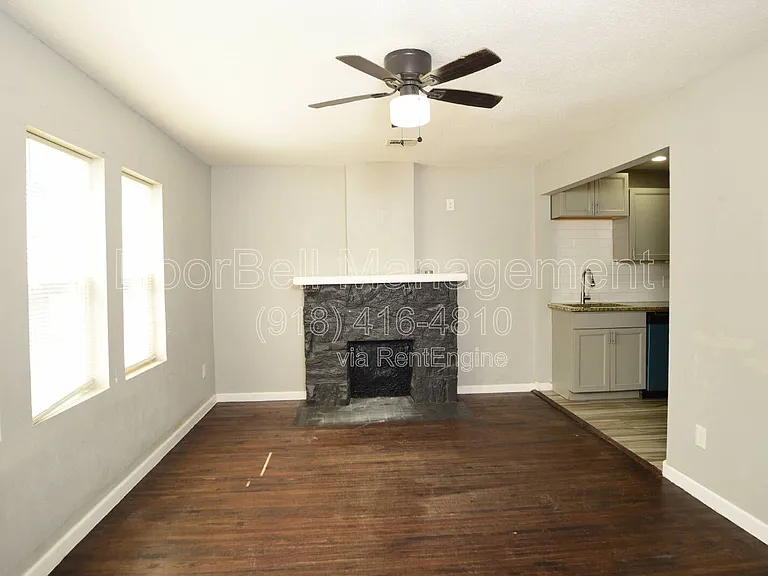 613 E Xyler St — Photo 3