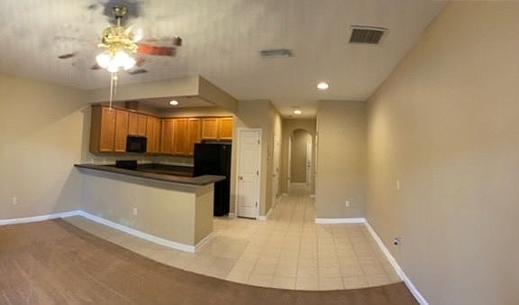 4th image of 445 Sunstone Ct