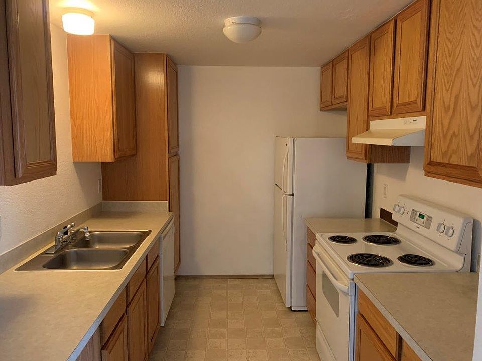 1st image of 2629 Lincoln Way #C24