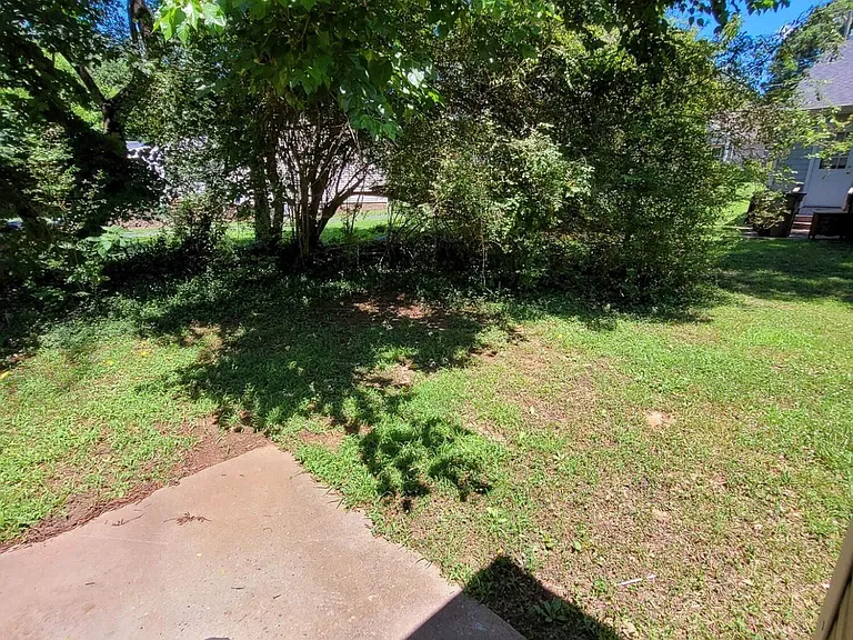 539 N Taylor St — Photo 20