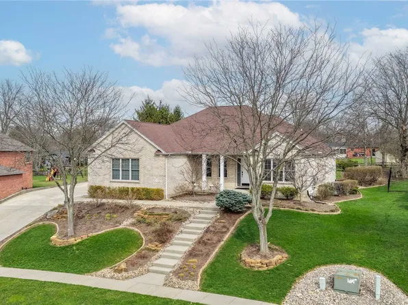 9034 Amy Marie Dr, West Chester, OH 45069