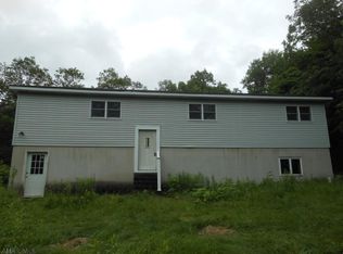 304 Country Acres Estates Rd, Imler, PA 16655