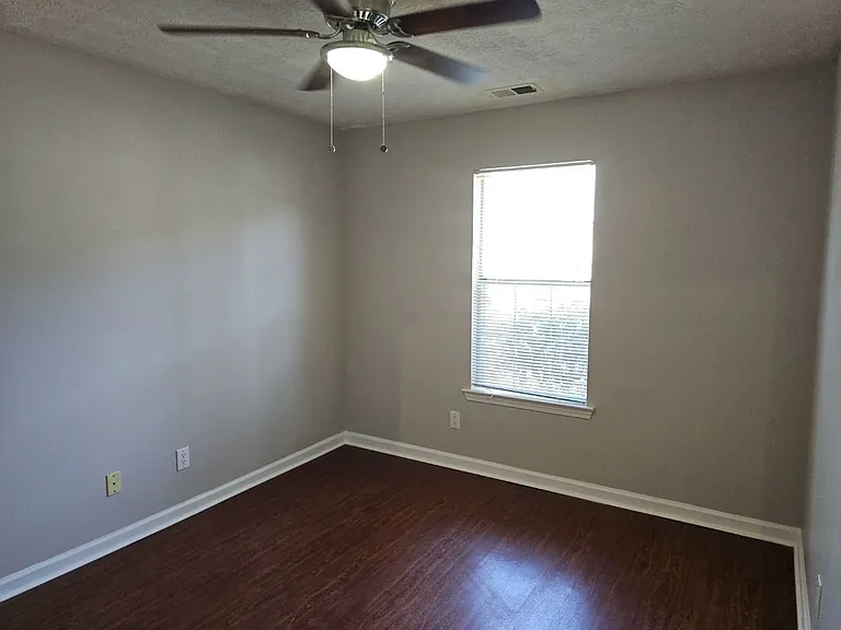 12205 Cypress Way — Photo 28