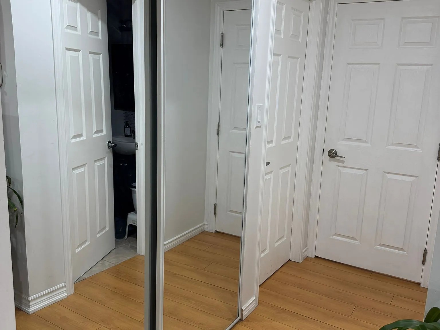 2 bed, $1,800 — Photo 2