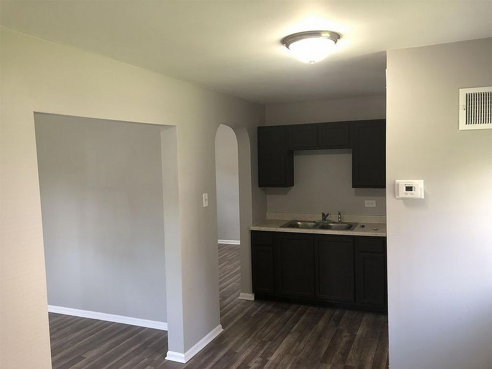 1st image of 9328 S Yates Blvd #2