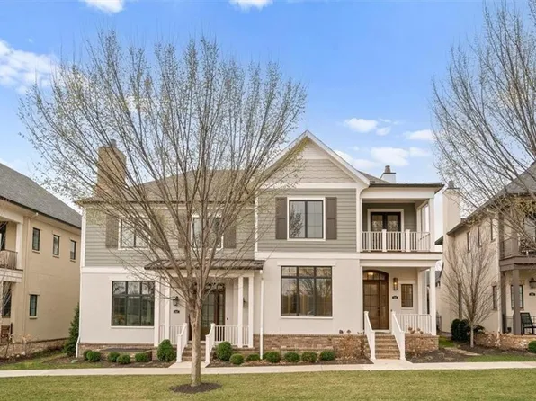 5303 Meadowbrook Pkwy, Prairie Village, KS 66207
