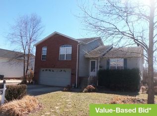 138 Raindrop Ln, Hendersonville, TN 37075