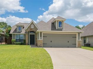 231 Fieldstone Pl, College Station, TX 77845