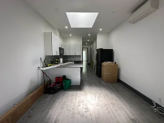 Rented by JB Mac Real Estate Inc.