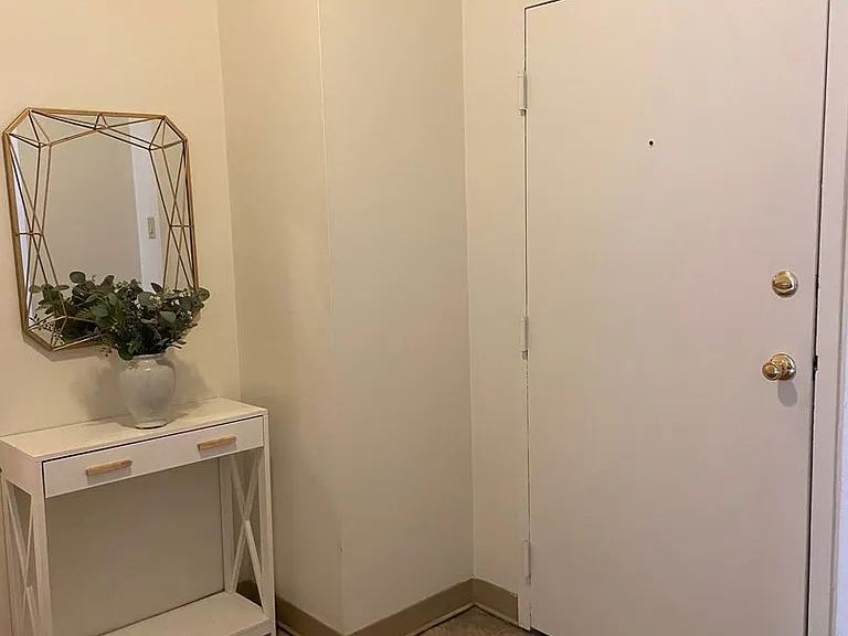 716 Washington Pl — Photo 29