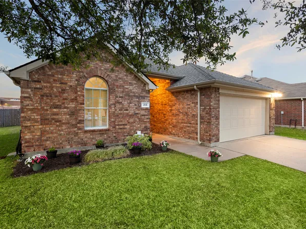 213 Arabian Rd, Waxahachie, TX 75165