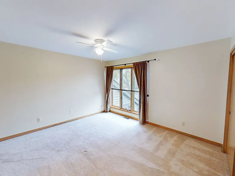 5790 Rushwood Dr — Photo 44