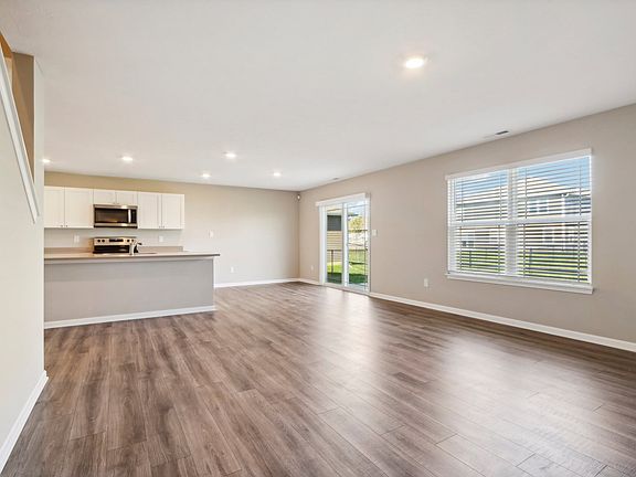 3rd image of 537 Marsh Aster Dr