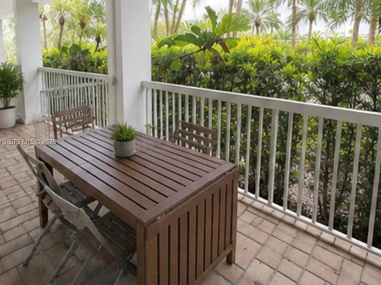 10275 Collins Ave #115 — Photo 4