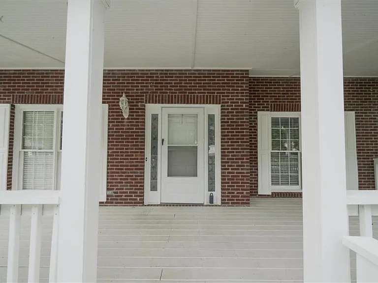 4085 Pineset Dr — Photo 3