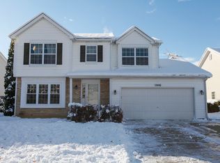 546 Adare Rd, Bartlett, IL 60103