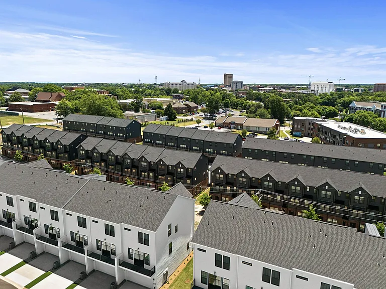 Northside Townhomes — Photo 31