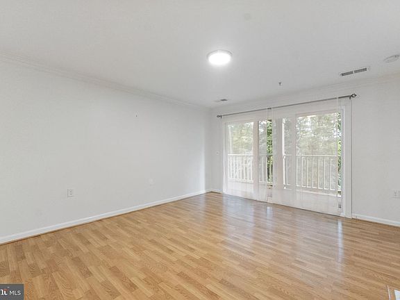 2nd image of 15303 Diamond Cove Ter #8-J
