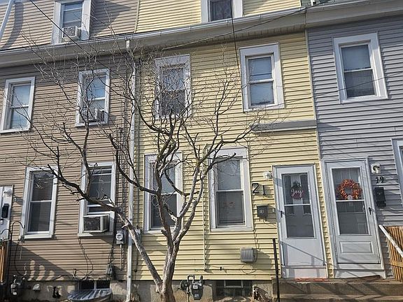 2nd image of 21 S Sussex St