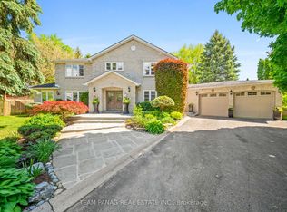 8 Enchanted Ct, Brampton, ON L6Z 3M9
