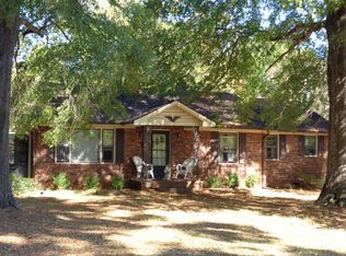 700 Virginia St, Madison, NC 27027