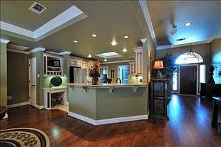 5th image of 2008 Maplewood Dr