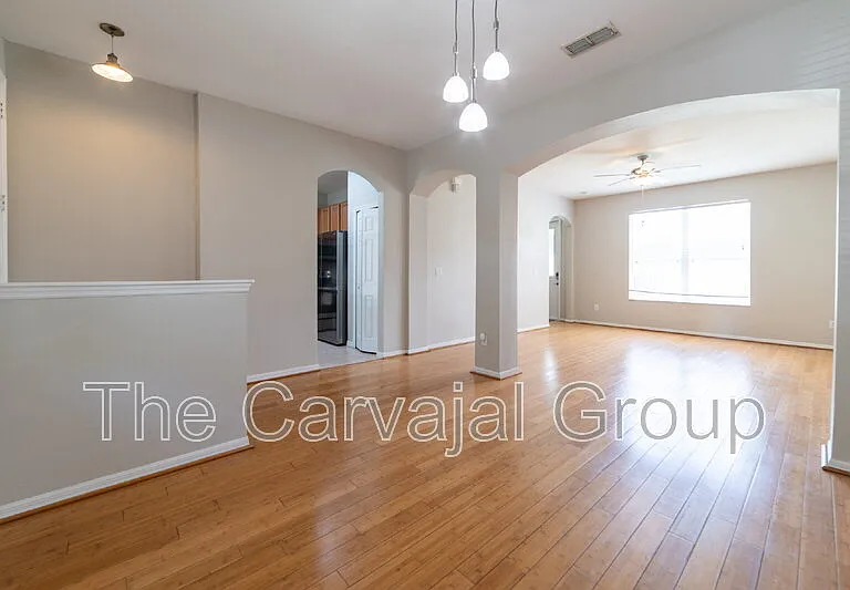 3933 Cleary Way — Photo 12