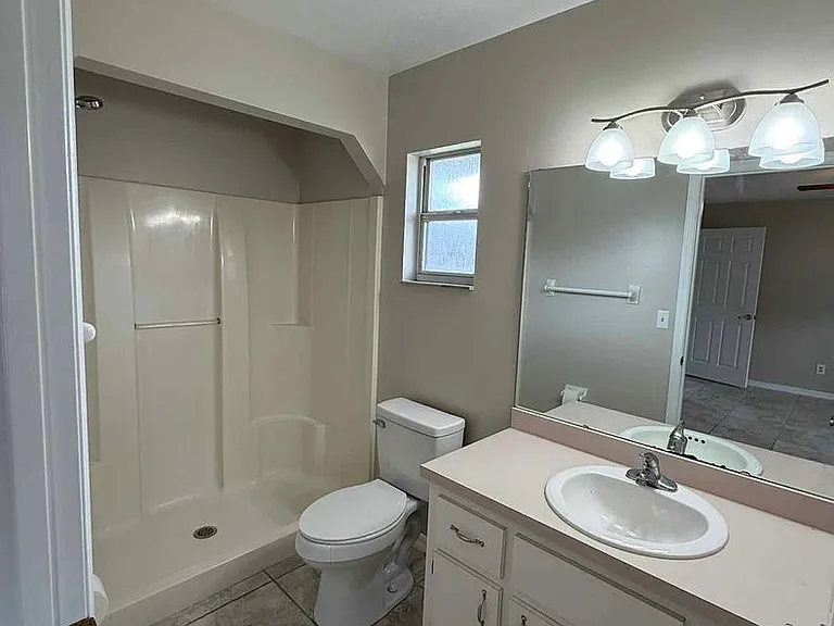 17 Hemlock Radial Ct — Photo 15
