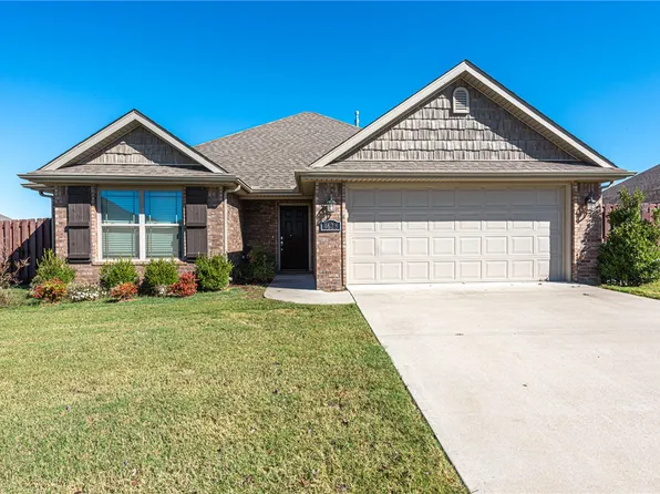 4628 W Croft Dr, Fayetteville, AR 72704