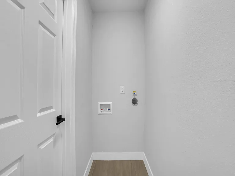 862 W. Mines Avenue — Photo 27