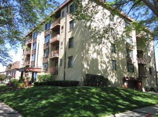 5800 W 105th St APT 1A, Oak Lawn, IL 60453
