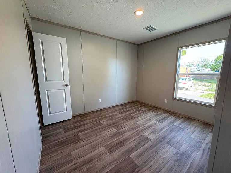 1128 S Gay Ave — Photo 88
