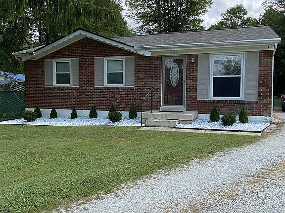 2nd image of 7501 Edenroc Ln