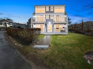 180 Cadish Ave APT 4, Hull, MA 02045