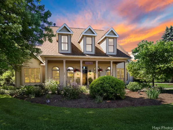 2409 N Elmkirk Park, McHenry, IL 60051
