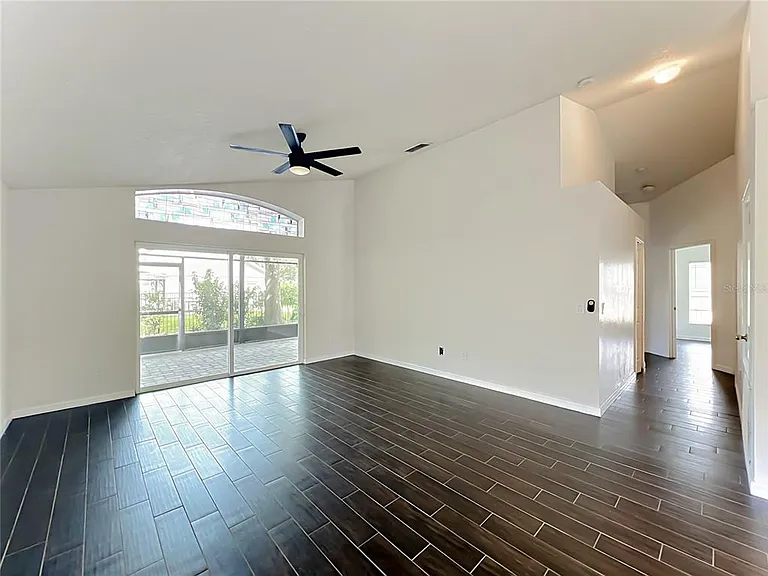 1045 Willow Branch Dr — Photo 21