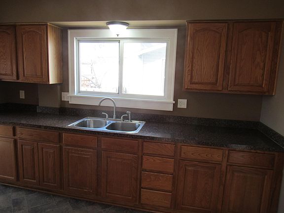 5th image of 1322 Burkhardt Ave