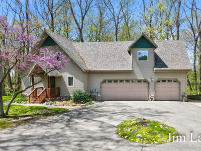 5655 Cozy Point Dr, Newaygo, MI, 49337